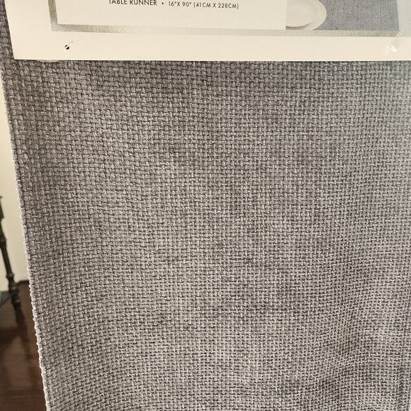 Gray 16"x90" table runner - Picture 3 of 7